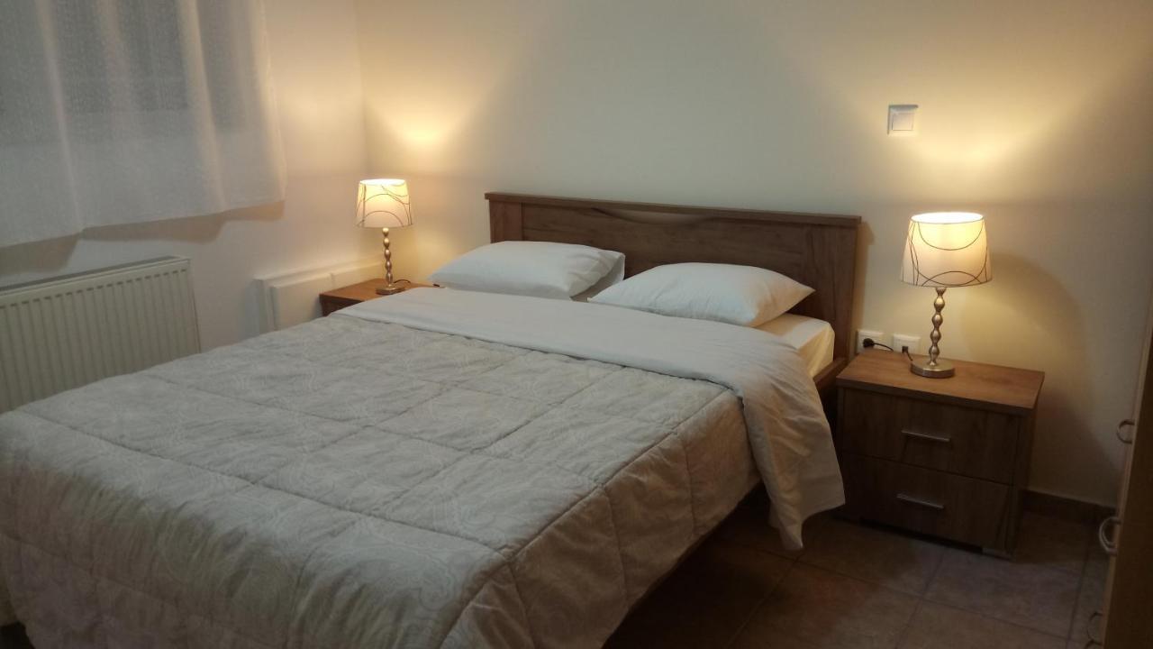 Overnight Athens Airport And Raphina Port Apartment Artemida  Buitenkant foto