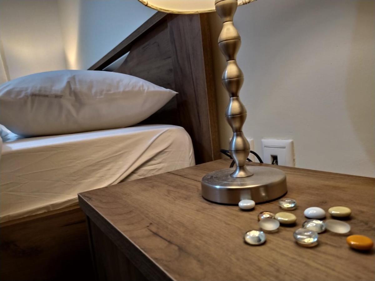 Overnight Athens Airport And Raphina Port Apartment Artemida  Buitenkant foto